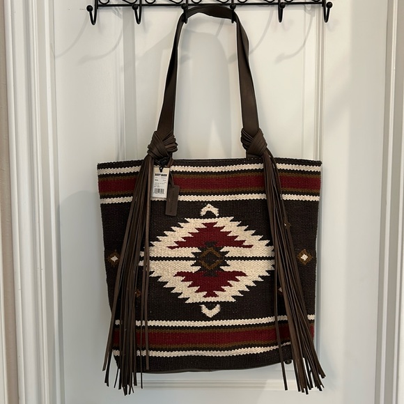 Idyllwind Handbags - IDYLLWIND WOMEN'S BROWN ANTIOCH PIKE FRINGE TOTE HANDBAG